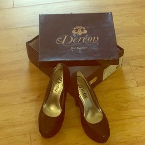 Black sparkly Dereon heels